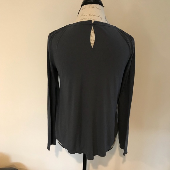 Loft Top - Picture 3 of 5